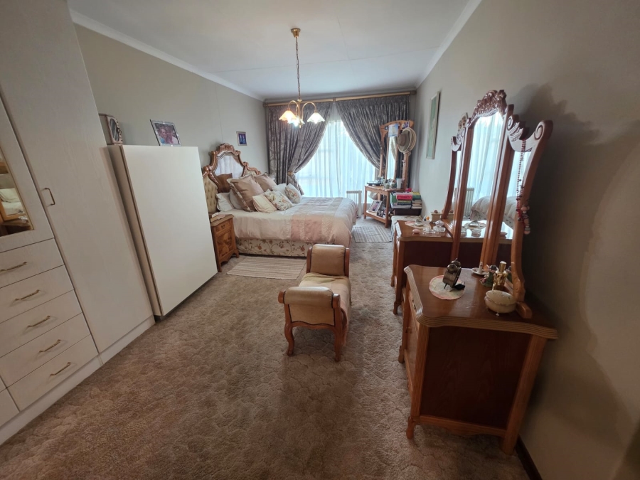 3 Bedroom Property for Sale in Freeway Park Gauteng