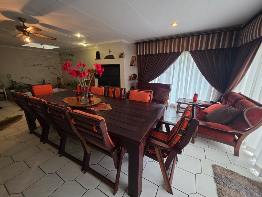 3 Bedroom Property for Sale in Freeway Park Gauteng