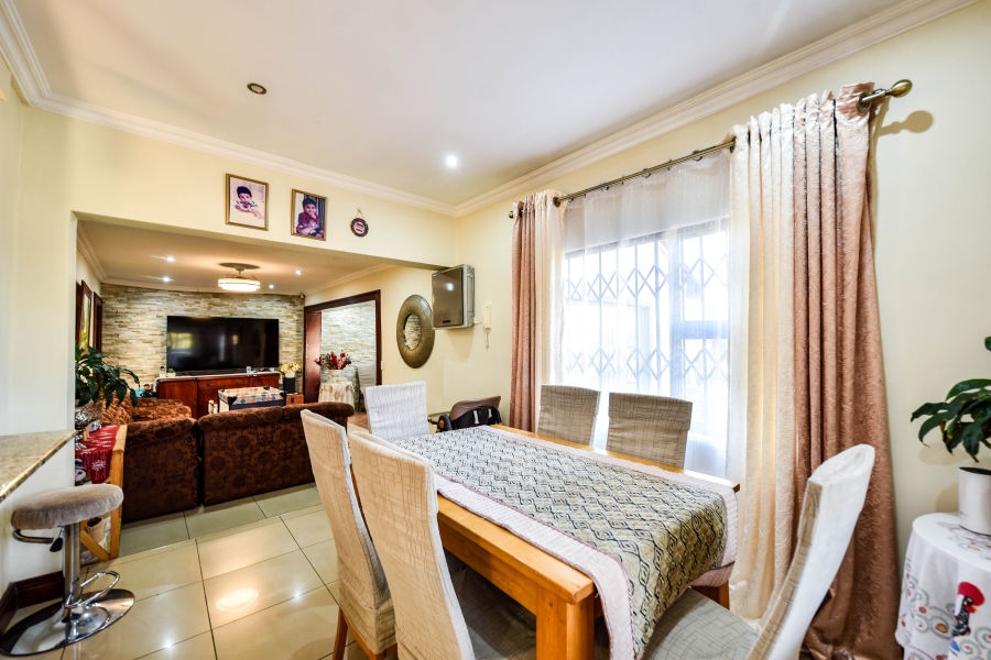 4 Bedroom Property for Sale in Constantia Park Gauteng