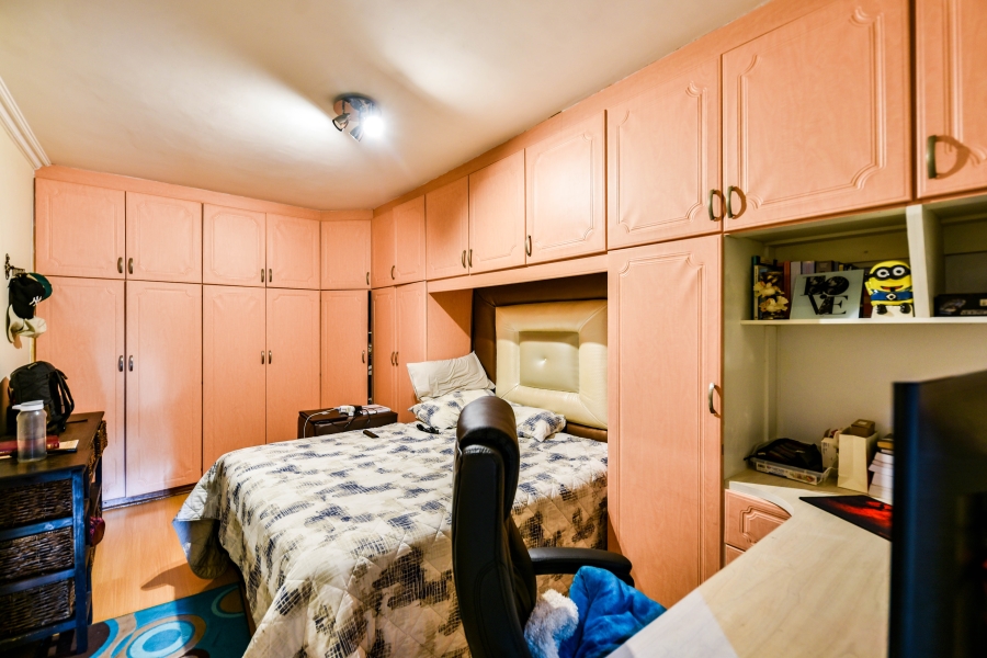 4 Bedroom Property for Sale in Constantia Park Gauteng