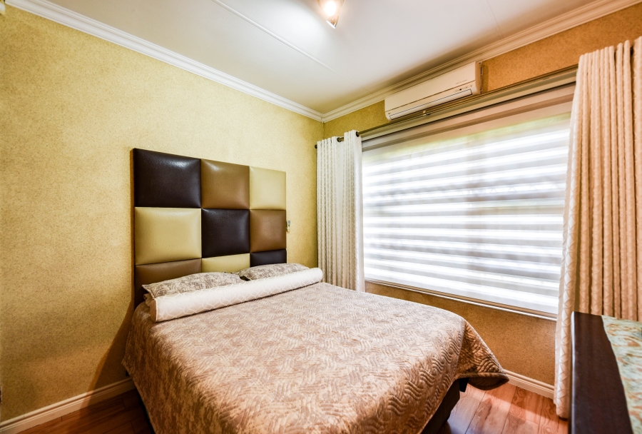 4 Bedroom Property for Sale in Constantia Park Gauteng