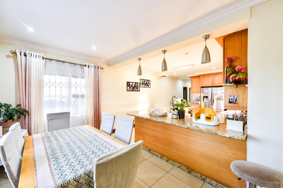 4 Bedroom Property for Sale in Constantia Park Gauteng