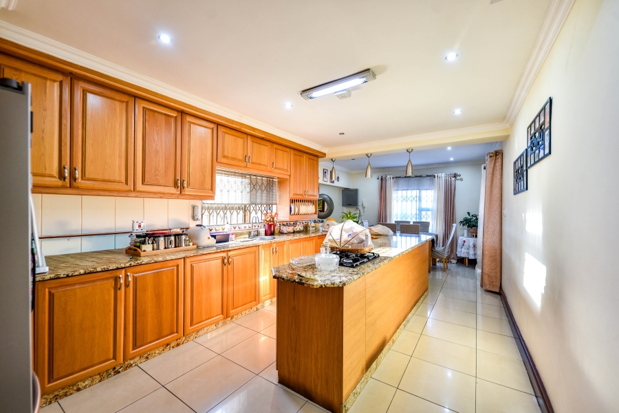 4 Bedroom Property for Sale in Constantia Park Gauteng