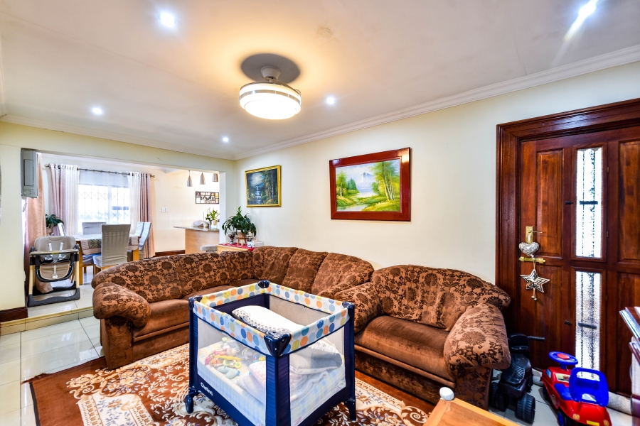 4 Bedroom Property for Sale in Constantia Park Gauteng