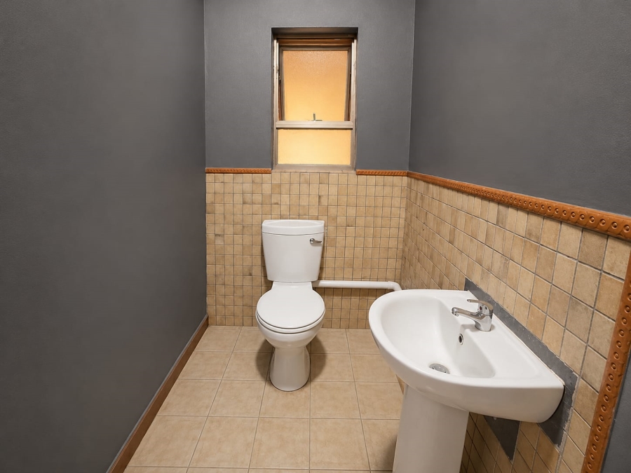 4 Bedroom Property for Sale in Baileys Muckleneuk Gauteng