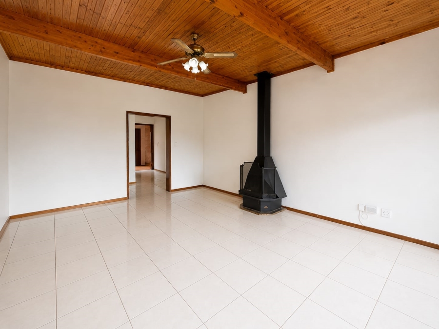 4 Bedroom Property for Sale in Baileys Muckleneuk Gauteng