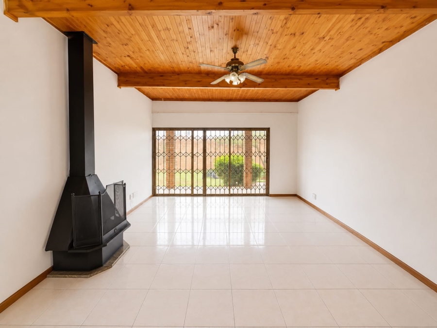 4 Bedroom Property for Sale in Baileys Muckleneuk Gauteng