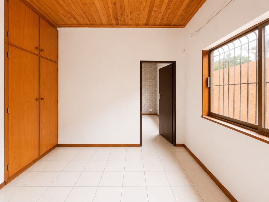 4 Bedroom Property for Sale in Baileys Muckleneuk Gauteng