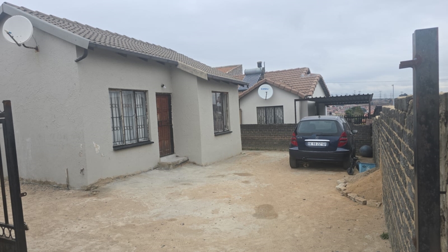 2 Bedroom Property for Sale in Klipfontein View Gauteng