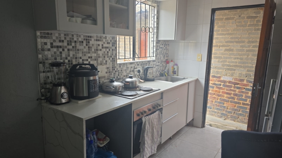 2 Bedroom Property for Sale in Klipfontein View Gauteng