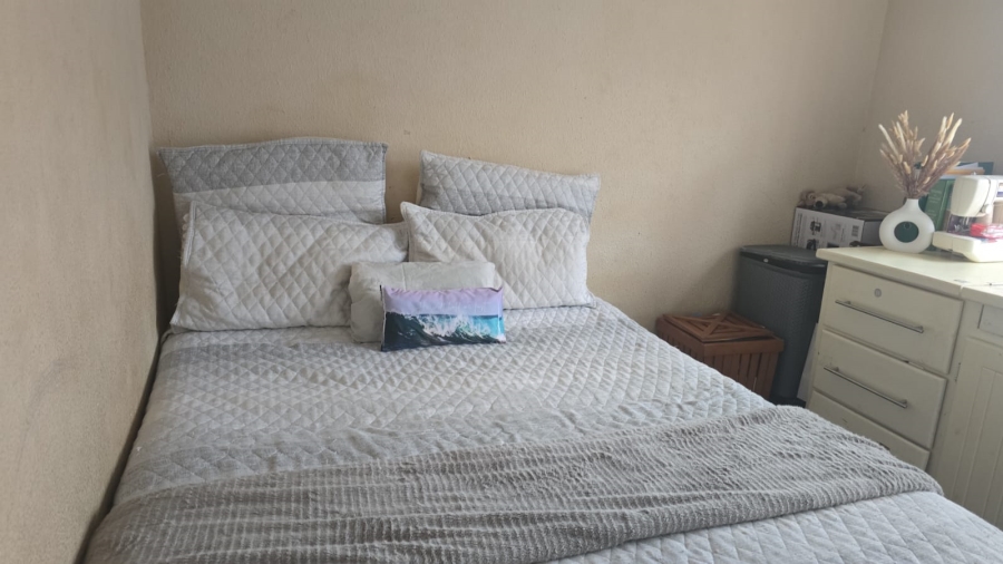 2 Bedroom Property for Sale in Klipfontein View Gauteng
