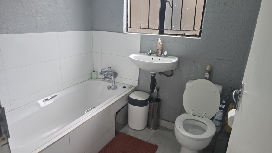 2 Bedroom Property for Sale in Klipfontein View Gauteng
