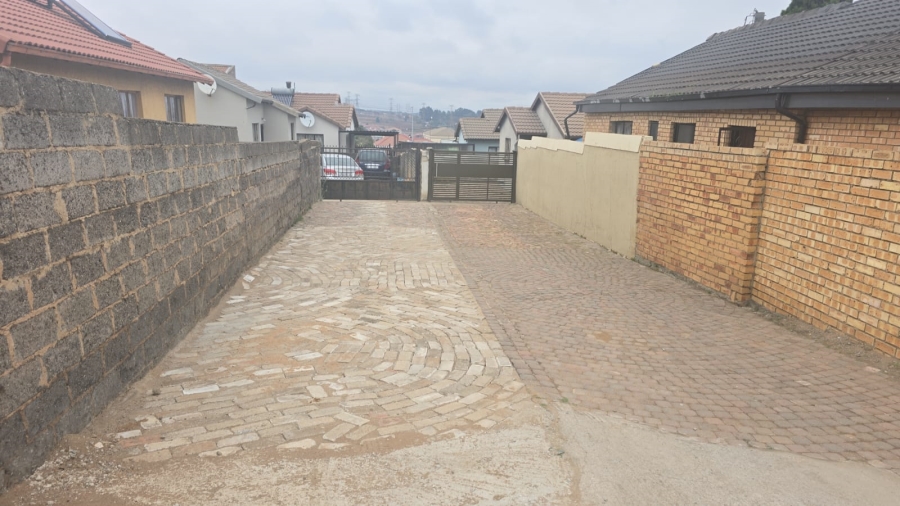 2 Bedroom Property for Sale in Klipfontein View Gauteng