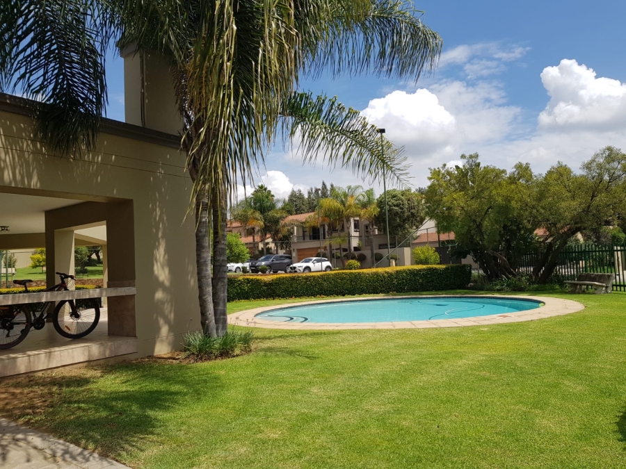 To Let 3 Bedroom Property for Rent in Broadacres Gauteng