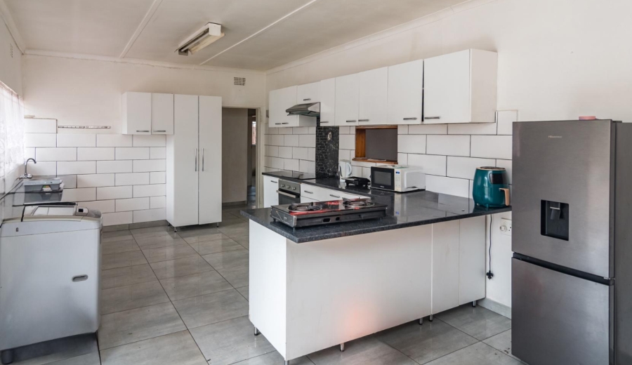 4 Bedroom Property for Sale in Bosmont Gauteng