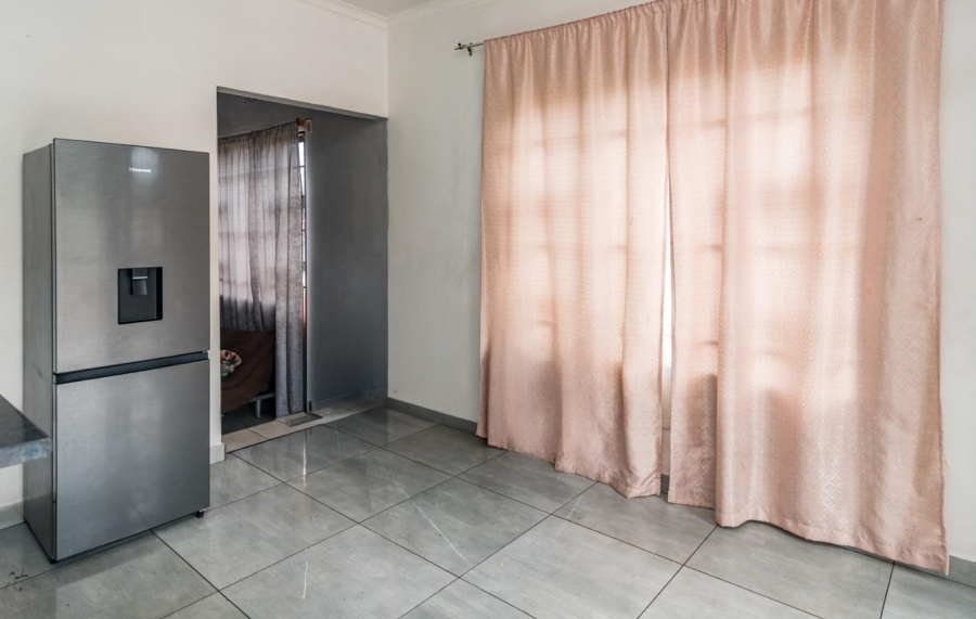 4 Bedroom Property for Sale in Bosmont Gauteng