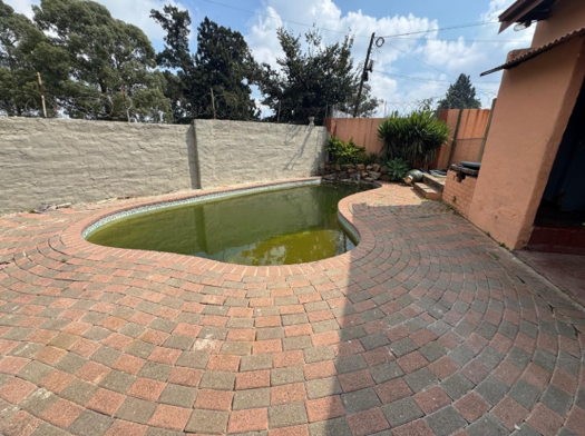 4 Bedroom Property for Sale in Bosmont Gauteng
