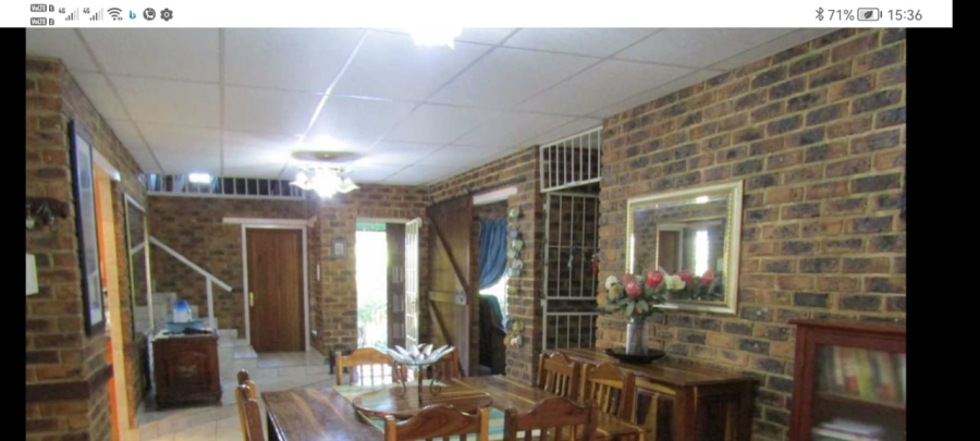 5 Bedroom Property for Sale in Vaaloewer Gauteng