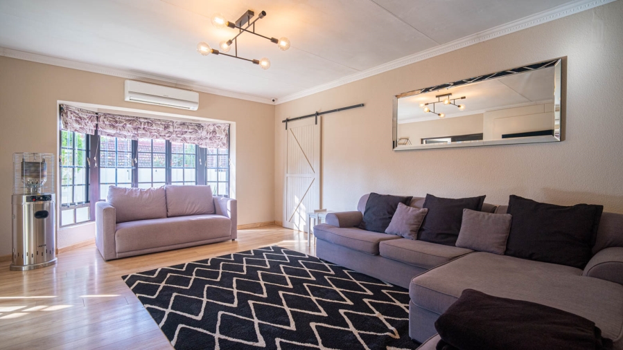 To Let 5 Bedroom Property for Rent in Lonehill Gauteng