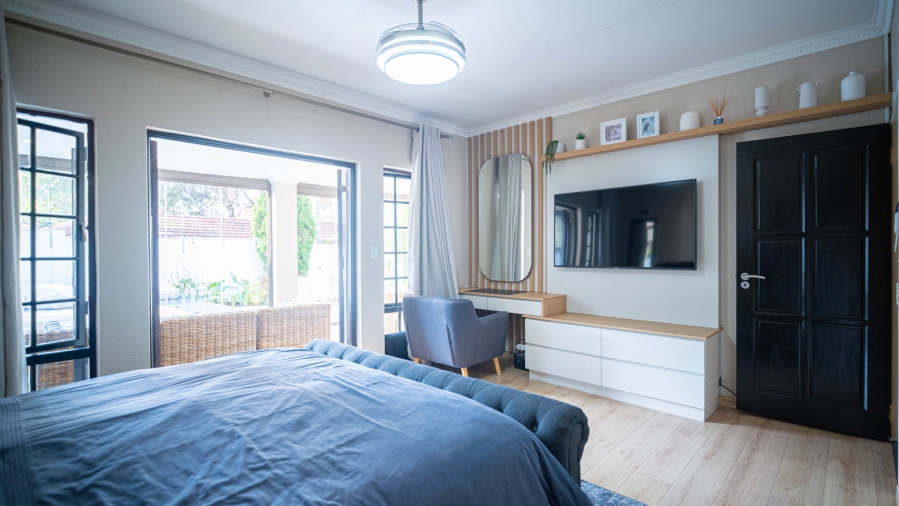 To Let 5 Bedroom Property for Rent in Lonehill Gauteng