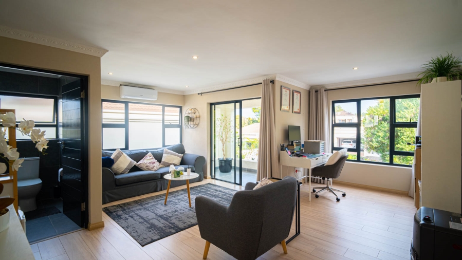 To Let 5 Bedroom Property for Rent in Lonehill Gauteng