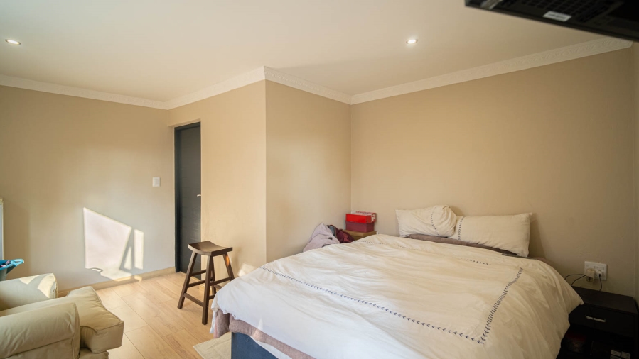 To Let 5 Bedroom Property for Rent in Lonehill Gauteng