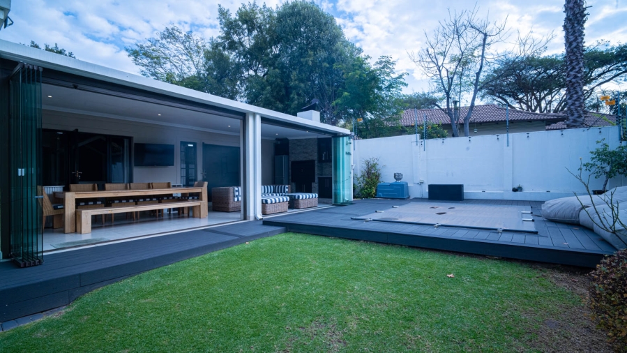 To Let 5 Bedroom Property for Rent in Lonehill Gauteng