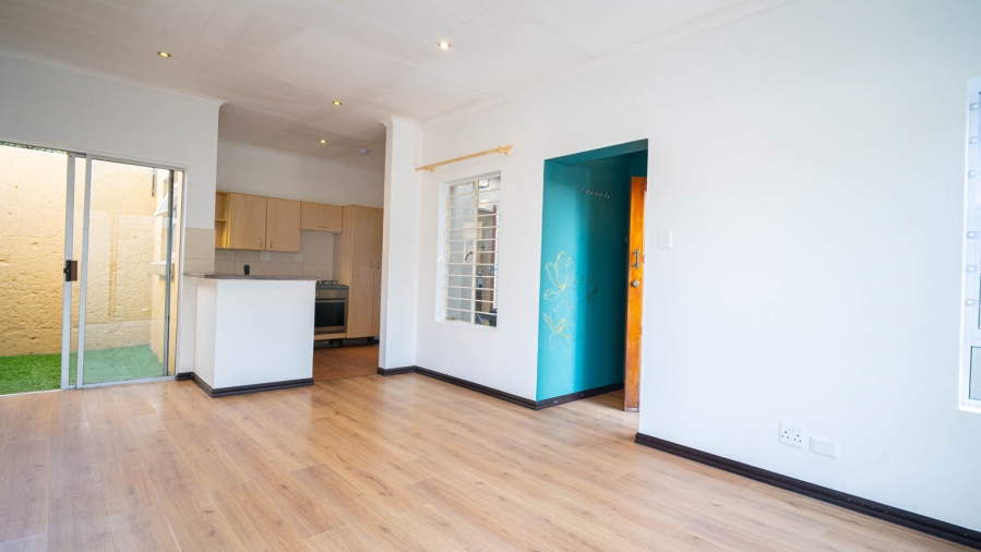 To Let 2 Bedroom Property for Rent in Lonehill Gauteng