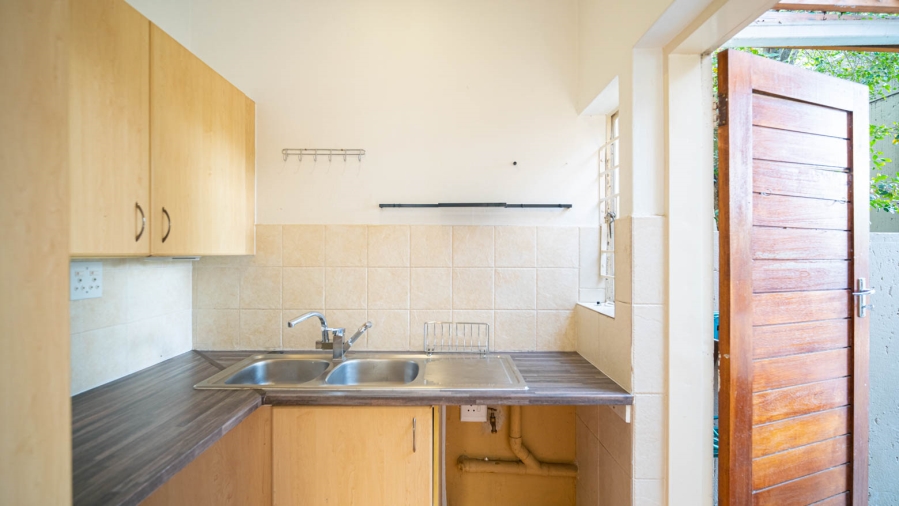 To Let 2 Bedroom Property for Rent in Lonehill Gauteng