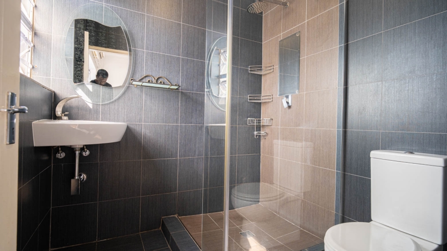 To Let 2 Bedroom Property for Rent in Lonehill Gauteng
