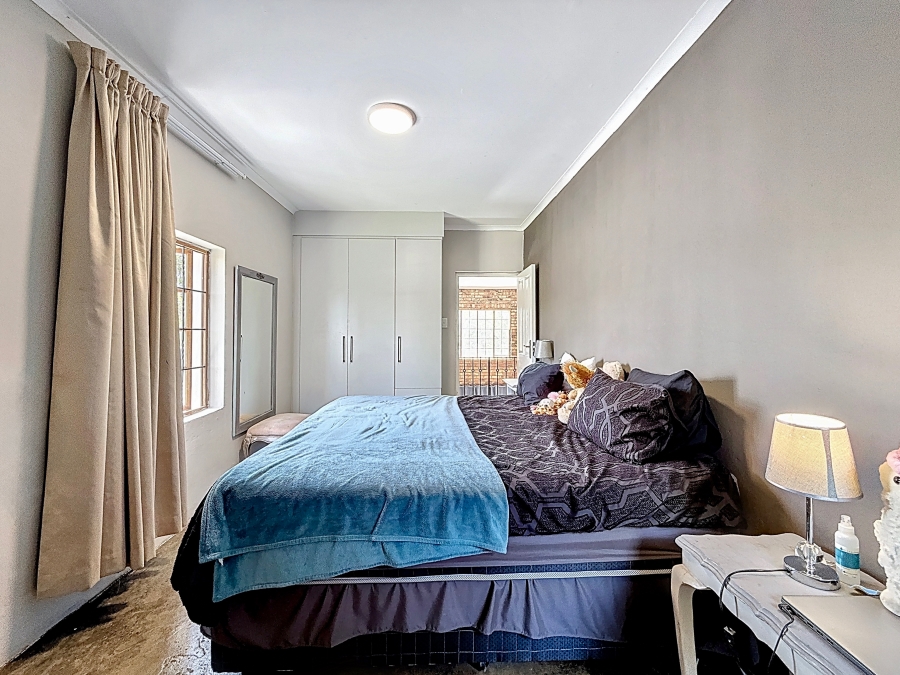 To Let 2 Bedroom Property for Rent in Mooiplaats Gauteng