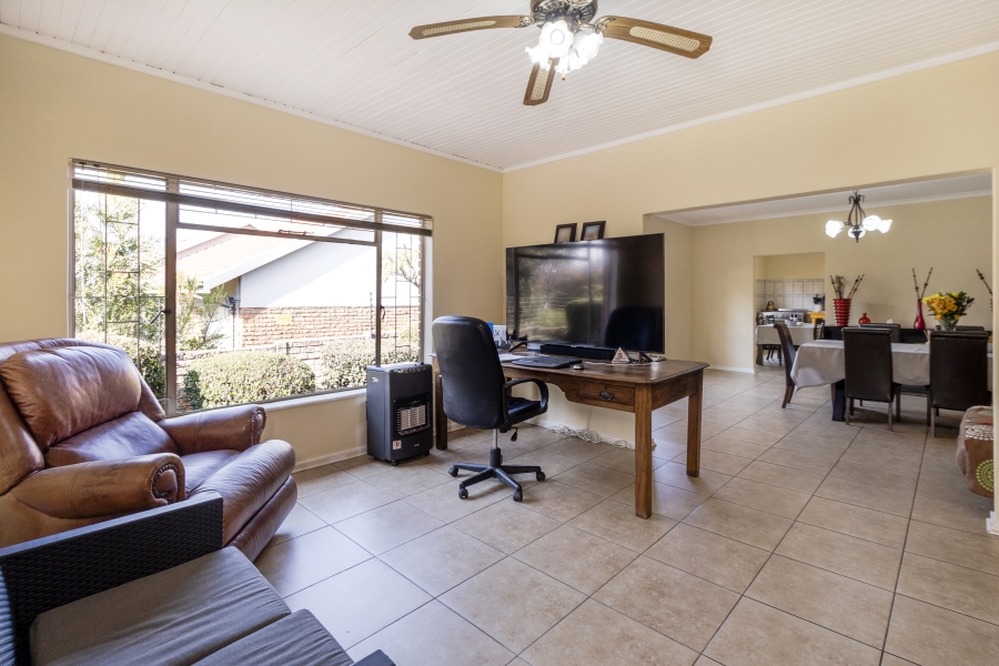 4 Bedroom Property for Sale in Monument Park Gauteng