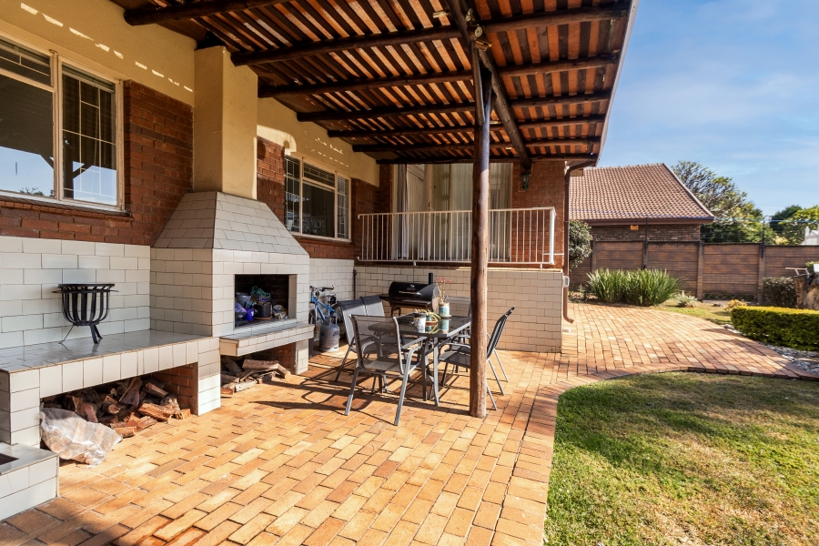 4 Bedroom Property for Sale in Monument Park Gauteng