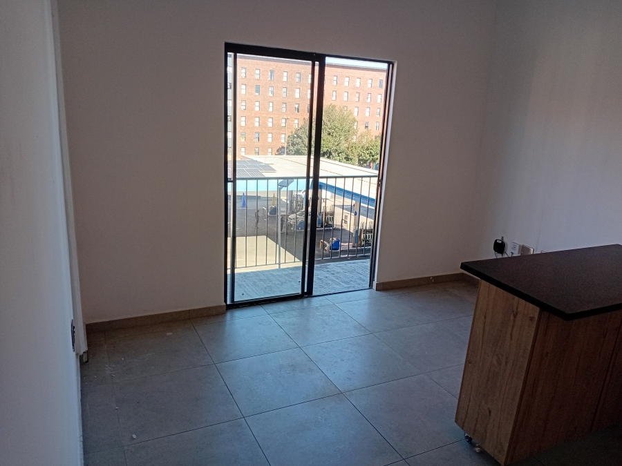 1 Bedroom Property for Sale in Ferndale Gauteng