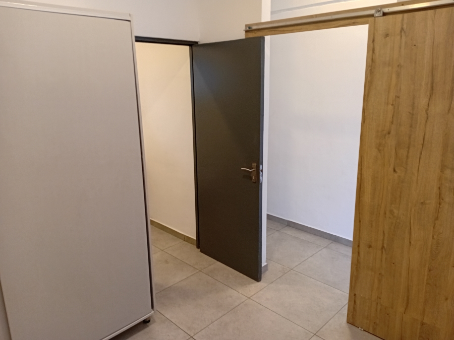 1 Bedroom Property for Sale in Ferndale Gauteng