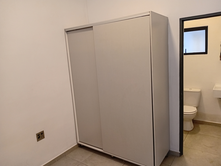 1 Bedroom Property for Sale in Ferndale Gauteng