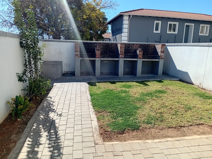 1 Bedroom Property for Sale in Ferndale Gauteng