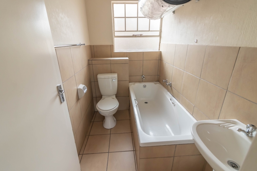 1 Bedroom Property for Sale in Kempton Park Central Gauteng