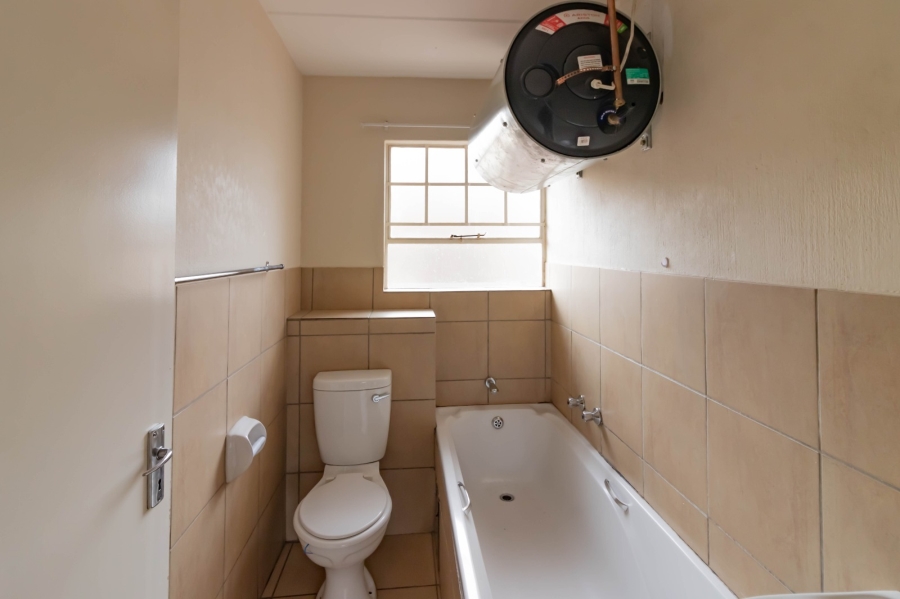 1 Bedroom Property for Sale in Kempton Park Central Gauteng