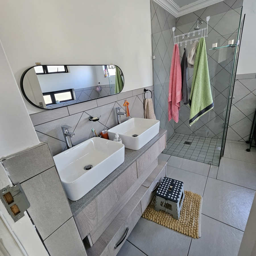 4 Bedroom Property for Sale in Northcliff Gauteng