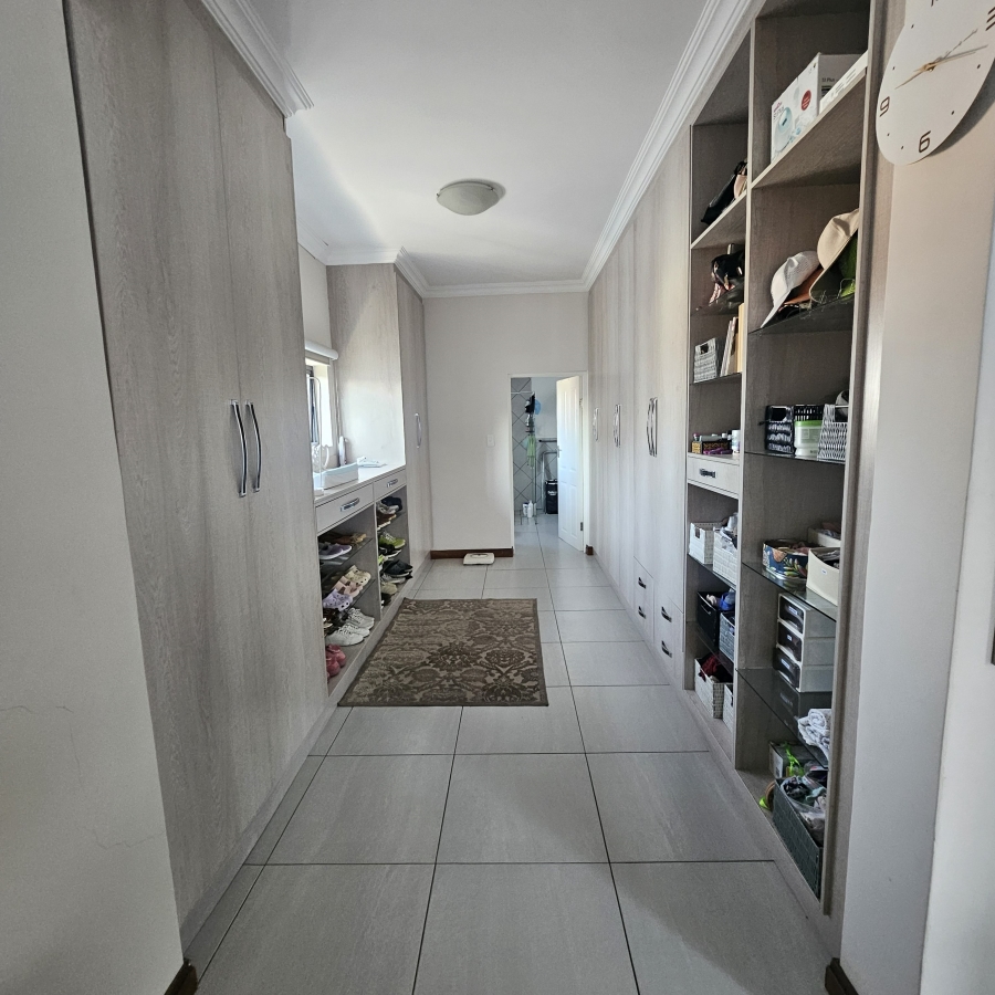 4 Bedroom Property for Sale in Northcliff Gauteng