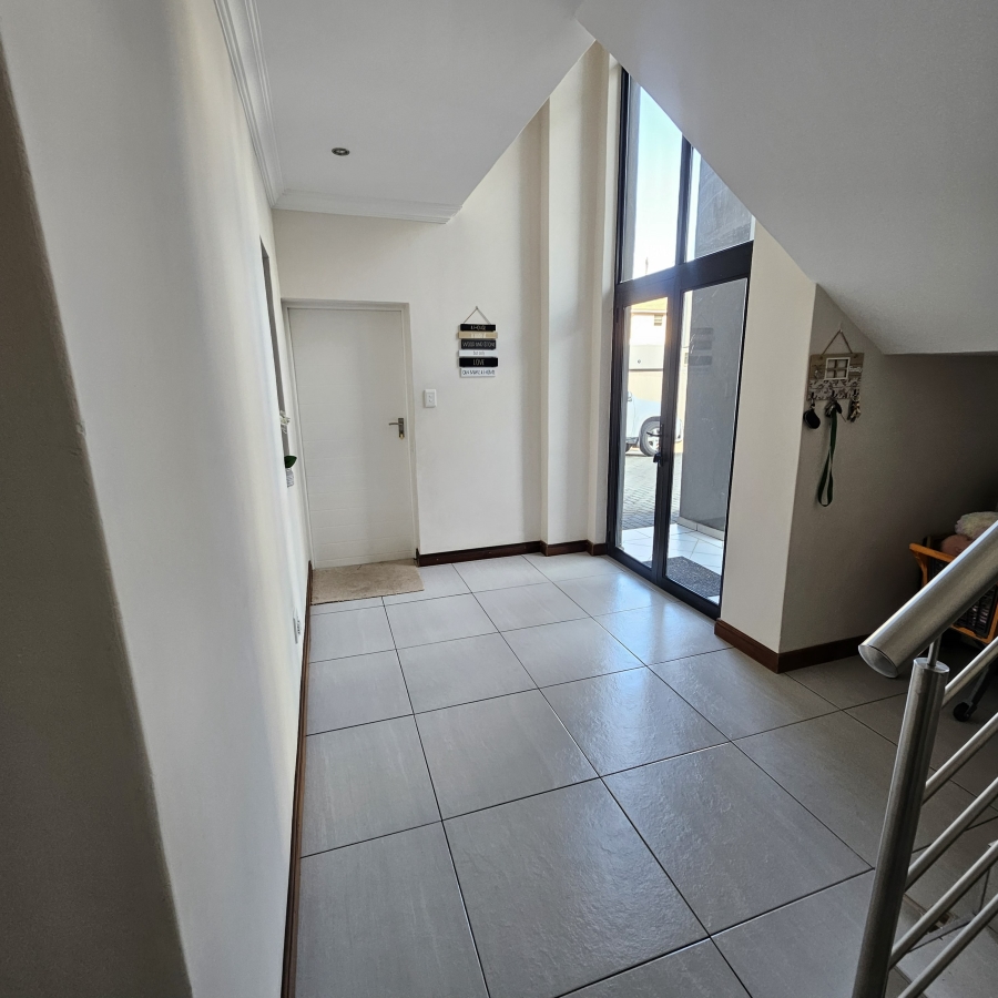 4 Bedroom Property for Sale in Northcliff Gauteng