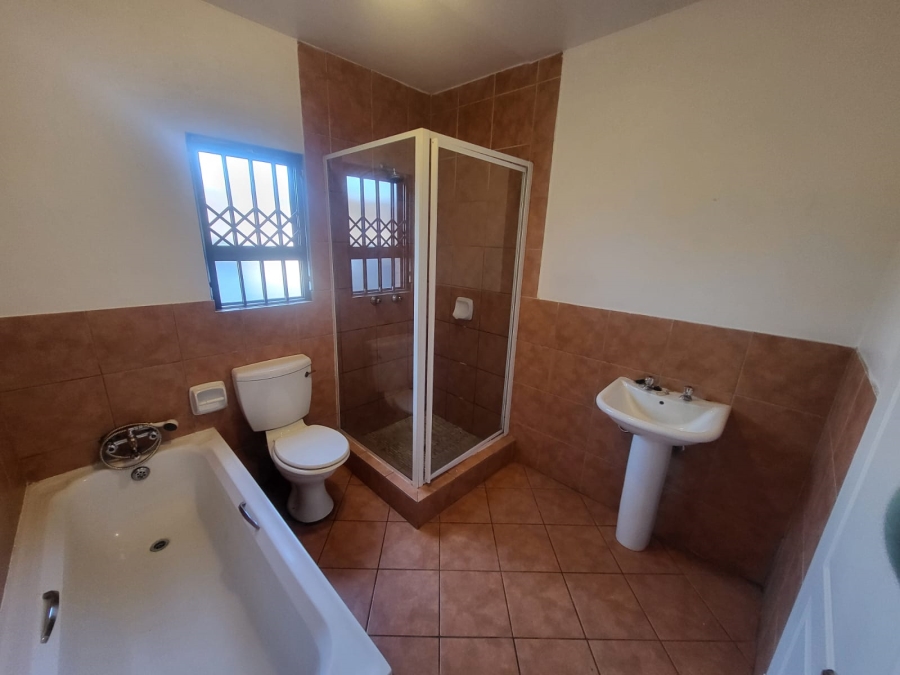 2 Bedroom Property for Sale in Alrode Gauteng