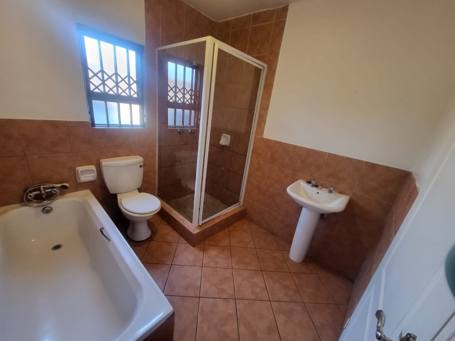 2 Bedroom Property for Sale in Alrode Gauteng