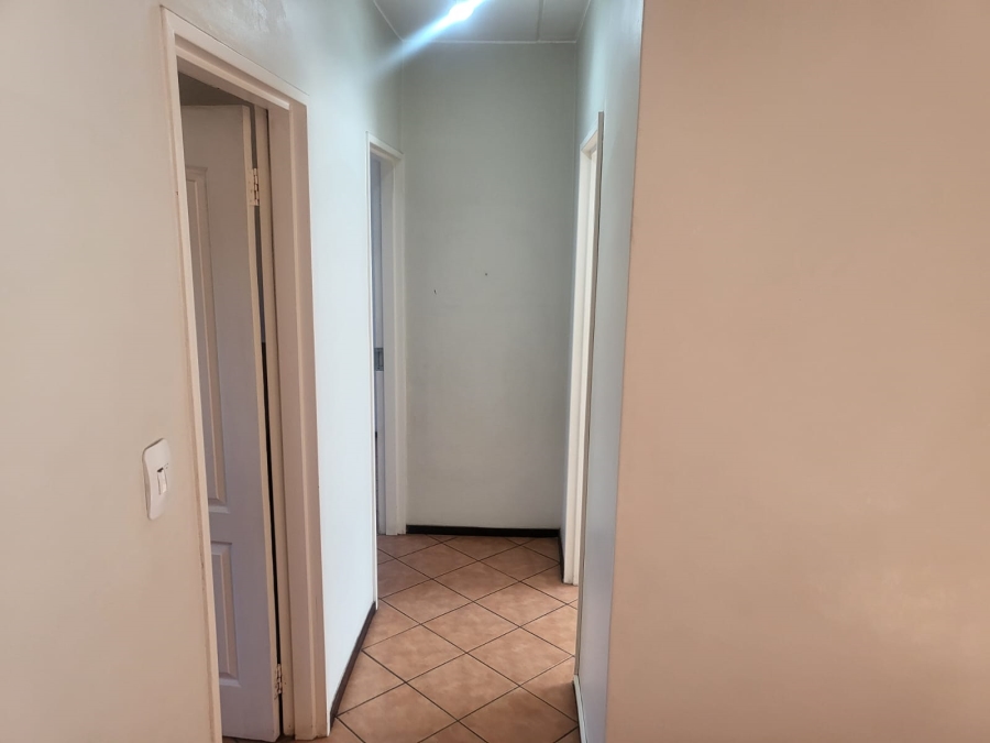 2 Bedroom Property for Sale in Alrode Gauteng