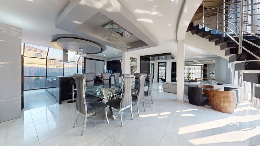 To Let 5 Bedroom Property for Rent in Parkhaven Gauteng