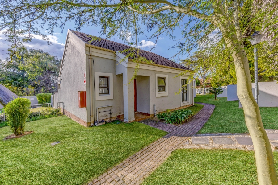 2 Bedroom Property for Sale in Broadacres Gauteng