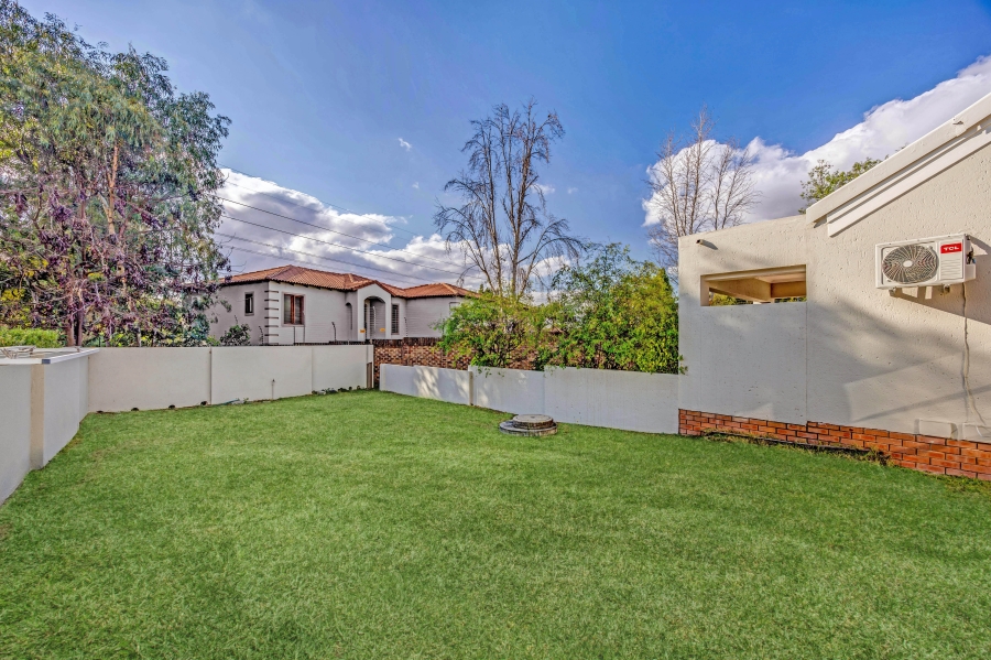 2 Bedroom Property for Sale in Broadacres Gauteng