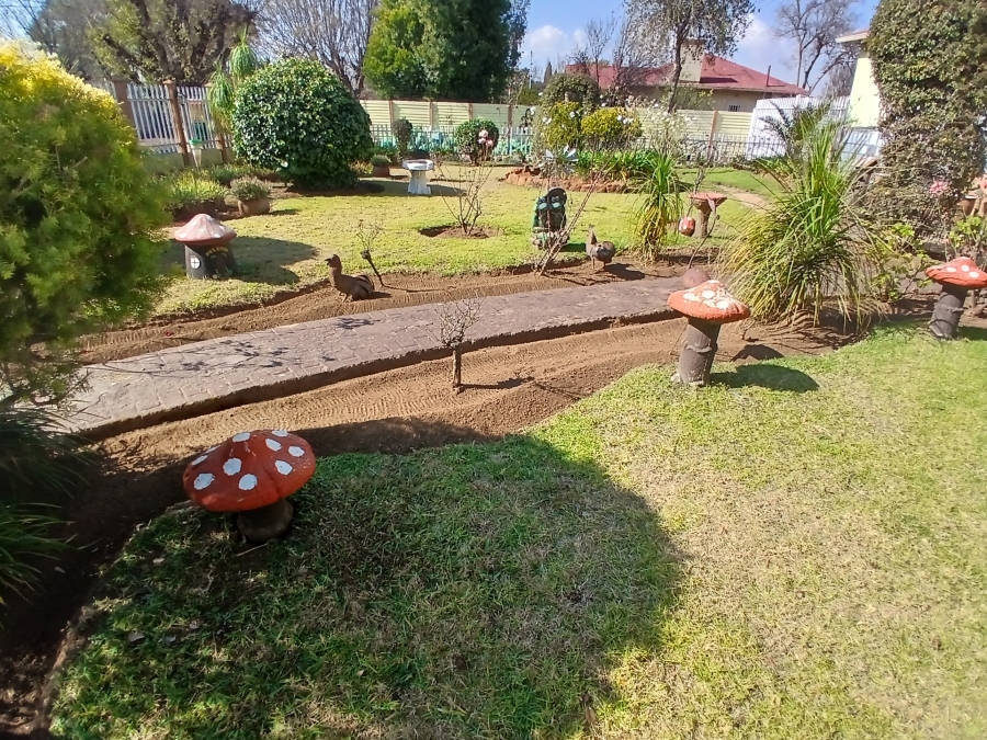 4 Bedroom Property for Sale in Dunnottar Gauteng