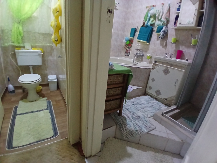 4 Bedroom Property for Sale in Dunnottar Gauteng